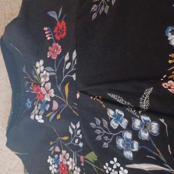 Stradivarius 3/4 Sleeve Button Up Top - Picture 14 of 15